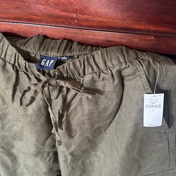 Gap Mid Rise Linen-Cotton Pull-On Cargo Pants Olive Green brand new with tags! - Picture 2 of 6